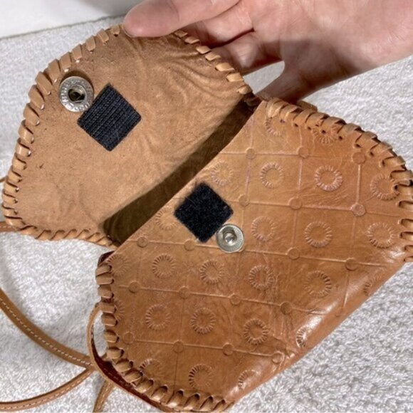 Vintage Handmade Tan Brown Tooled Leather Crossbody Bag Shoulder Bag Purse - Picture 8 of 16